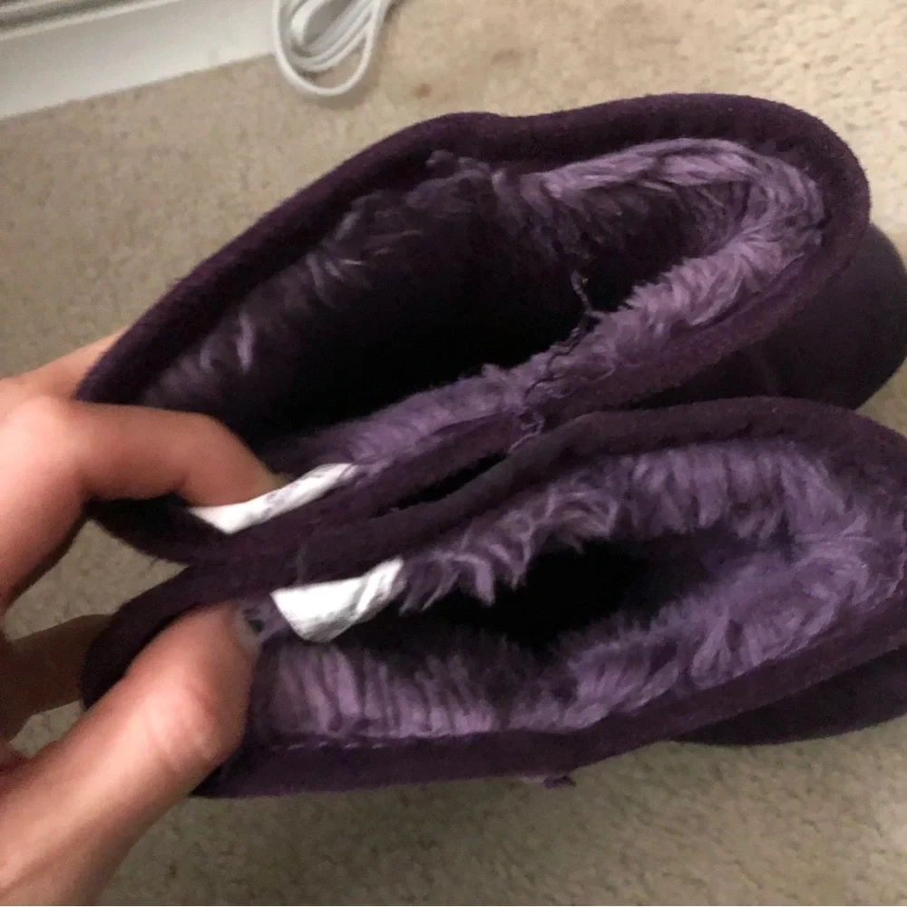 4/$20 Circo Girl’s Purple Faux Fur Lined Boots - Picture 3 of 3